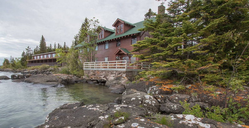 Rock Harbor Lodge - Web Listing